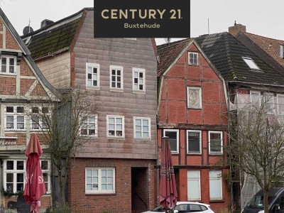 Käuferprovisionsfrei! Sanierungsbedürftiges Stadthaus