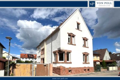 Großzügige, renovierungsbedürftige 6-Zimmer-Wohnung mit Dachterrasse, Garage und Gemeinschaftsgarten