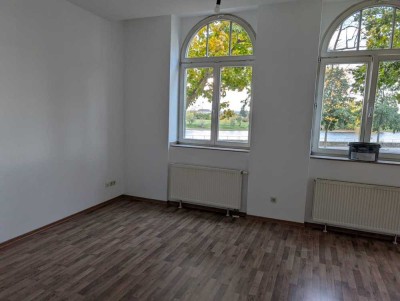 Sanierter Altbau- 2 Zimmer Wohnung mit Elbblick in Pieschen