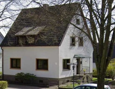 Geräumiges 5-Zimmer Einfamilienhaus mit Garage in Saarbrücken