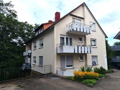 Sofort beziehbar! Moderne 2-Zimmer-DG-Wohnung mit Balkon und Blick ins Grüne in S-Kaltental