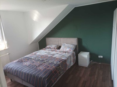 Attraktive und zentral gelegene 3-Zimmer-Dachgeschosswohnung mit Balkon in Bottrop