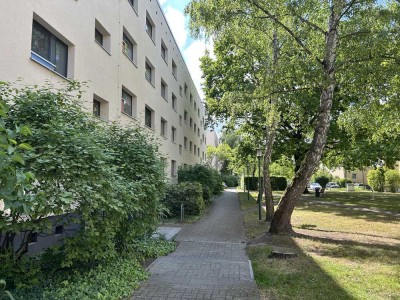 Helle 2-Zimmer-Wohnung mit Balkon im 1. OG in Potsdam-Nedlitz