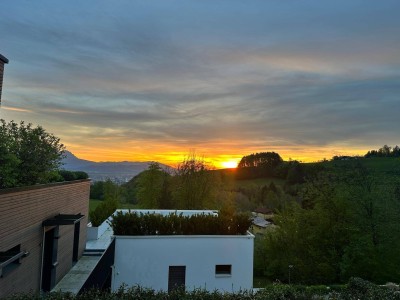 PROVISIONSFREI direkt vom Eigentümer - helle 3-Zimmer-Wohnung mit uneinsehbarem Balkon mit freiem Blick auf die Stadt Salzburg - BALKON-WOHNUNG