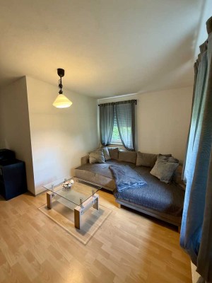 Charmante 3-Zimmer-Erdgeschosswohnung mit Garten in Augsburg-Bärenkeller!