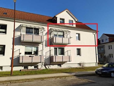 OHNE MAKLER !  Schöne 3,5-Zimmer-Wohnung mit Balkon und EBK in Rheinsberg