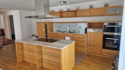 Schöne 4,5-Zimmer Wohnung mit Balkon im 1. OG in Singen (Hohentwiel)