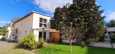 Wohnen wie im Einfamilienhaus im Grünen mit Terrasse, Garten u. Garage