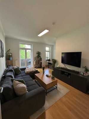 Helle 3-Zimmer-Wohnung mit zwei Balkon und EBK