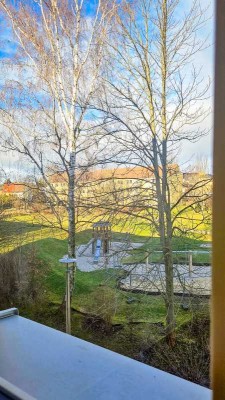 Hochwertig sanierte Wohnung mit Stellplatz zu vermieten