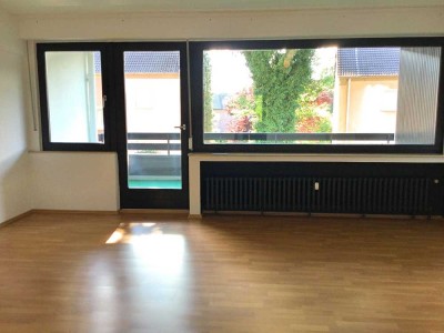 Helle, ruhige 67qm große Wohnung mit großem Balkon