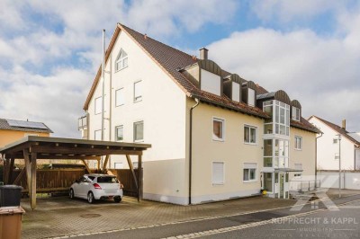 Perfekt geschnittene 2-Zimmer-Eigentumswohnung mit Balkon und Carport im begehrten Schirmitz