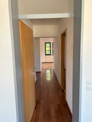 Schöne 2-Zimmer Wohnung mit hochwertiger Einbauküche