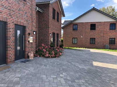Moderne 4-Zi. DG-Wohnung in 4-Familien-Haus in idyllischer Lage