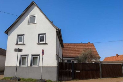 Hofheim: Anpacken angesagt!! 2 Häuser zur Gestaltung und vielseitigen Nutzung