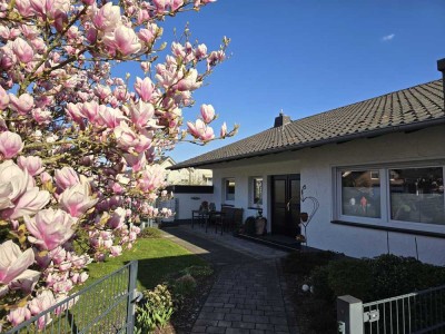 Freistehendes Einfamilienhaus in exponierter Lage mit viel Freiraum