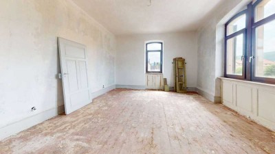 Als Wohnraum nutzbar | Geschäftshaus mit Sanierungs- & Erweiterungspotential | Blick auf die Haardt