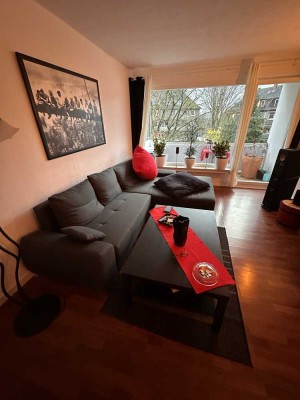 Schöne - 2,5 Zimmer Wohnung mit Balkon