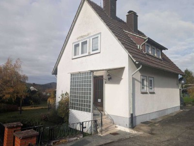 Ehlen: Tolles Grundstück mit gemütlichem Einfamilienhaus in bester Wohnlage!