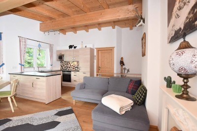 Einziehen &amp; Wohlfühlen: Dachgeschosswohnung in den Tiroler Bergen