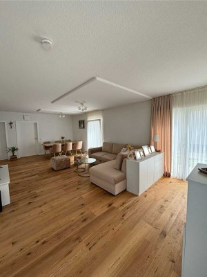 Helle 3-Zi-(Fast-)Neubau-Wohnung mit 55qm Garten und großer Terrasse in Weilstetten