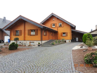 Großzügiges Zweifamilienhaus mit 7-Zimmern und Garage in Zülpich