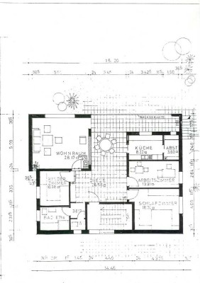 Lichtdurchflutete, neu renovierte 5-Zimmer-Wohnung mit Balkon und Gartenanteil