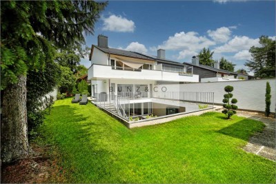 Helle, hochwertig sanierte Doppelhaushälfte mit geschützter Tiefterrasse und moderner Wohnatmosphäre
