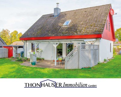 Einfamilienhaus mit Kamin und Carport in Sackgassenlage in 22929 Köthel