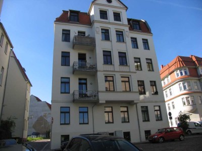 Nähe Opernhaus, Schicke 2 1/2 Raum Maisonettewohnung mit Blick über Halle Zentrum