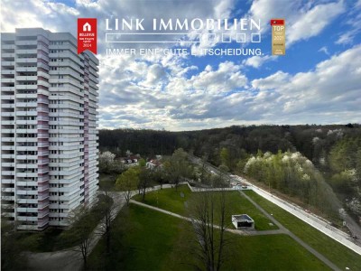 **Sindelfingen-Eichholz: Schöne 3,5-Zimmer-Wohnung im 12. OG mit atemberaubender Aussicht**