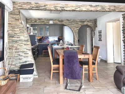 Tolle Wohnung mit  Balkon, in ruhiger Lage!