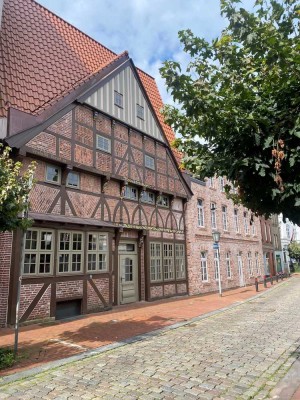 Geschmackvolle, neuwertige 2-Raum-Wohnung mit gehobener Innenausstattung in Rendsburg