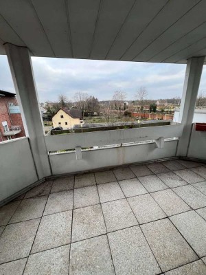 Schöne 2,5 Zimmer Wohnung & Balkon (WBS notwendig)