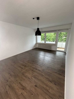 Schön geschnittene 3-Zimmer-Wohnung mit Balkon und EBK in Bayreuth