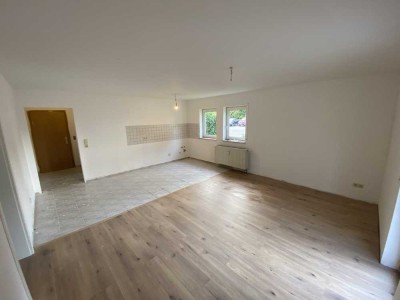 2-Zimmer-Wohnung mit Terrasse in Oedheim – EG, modernisiert, Stellplatz