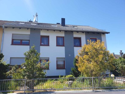 3-Familienhaus in Top-Lage von Roth – Komplett saniert & provisionsfrei zu verkaufen! 4,48% Rendite
