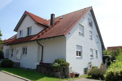 Helle, lichtdurchflutete 3,5 Zi. Maisonettewohnung mit ca. 90 qm