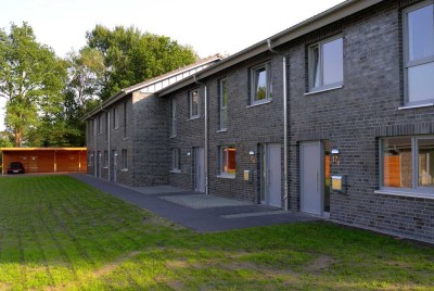 *Kfw70 Energieeffizienzhaus* hochw. RH, 2-geschossig, Topaustattung; in der Gartenstadt