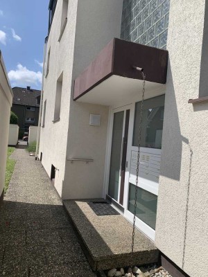 2 1/2 Raum - Etagenwohnung zentral gelegen