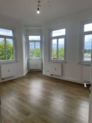 Stilvolle 2-Zimmer-Altbauwohnung in der Fürther Südstadt