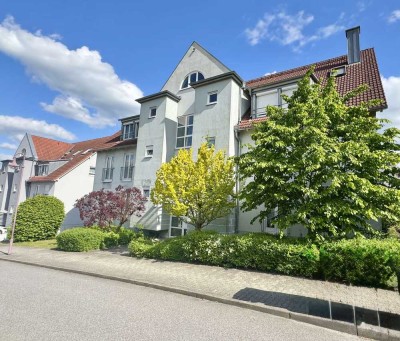 Solide vermietete 2-Zimmer-Wohnung in ruhiger Lage! Balkon!