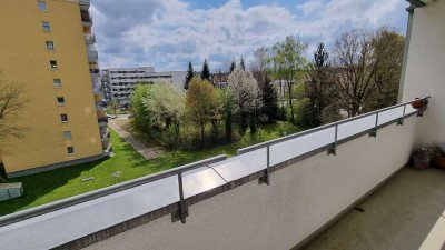 PROVISIONSFREI 4-Zimmer-Wohnung mit SÜDBALKON in S-BAHN Nähe