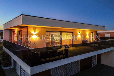 * ATTRAKTIVES PENTHOUSE MIT 56 M² GROSSER SÜDTERRASSE UND HERRLICHEM BLICK AUF DIE KORALPE *