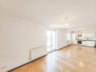 PROVISIONSFREI VOM EIGENTÜMER! FERNBLICK! SCHÖNE 2-3 ZIMMER DG-WOHNUNG MIT TERRASSE NÄHE BREITENSEE!