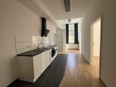 Schöne, helle Dreizimmerwohnung direkt in Calw inkl. Stellplatz und EBK ab sofort