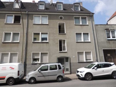3-ZIMMER-WOHNUNG MIT GROSSZÜGIGEN GRUNDRISS UND GARAGE IN ZENTRALER LAGE VON GELSEKIRCHEN-HORST