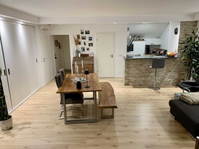 Lichtdurchflutete moderne Wohnung in NE-Grefrath