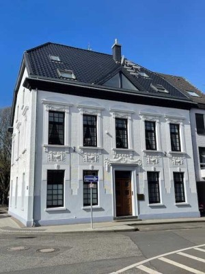Gehobene Maisonettewohnung mit luxuriöser Ausstattung im modernisierten Altbau von 1862