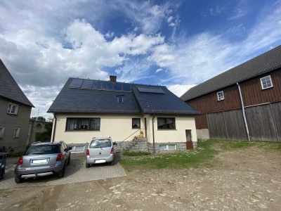 EfH mit großem leerstehenden Bauernhaus und Scheune